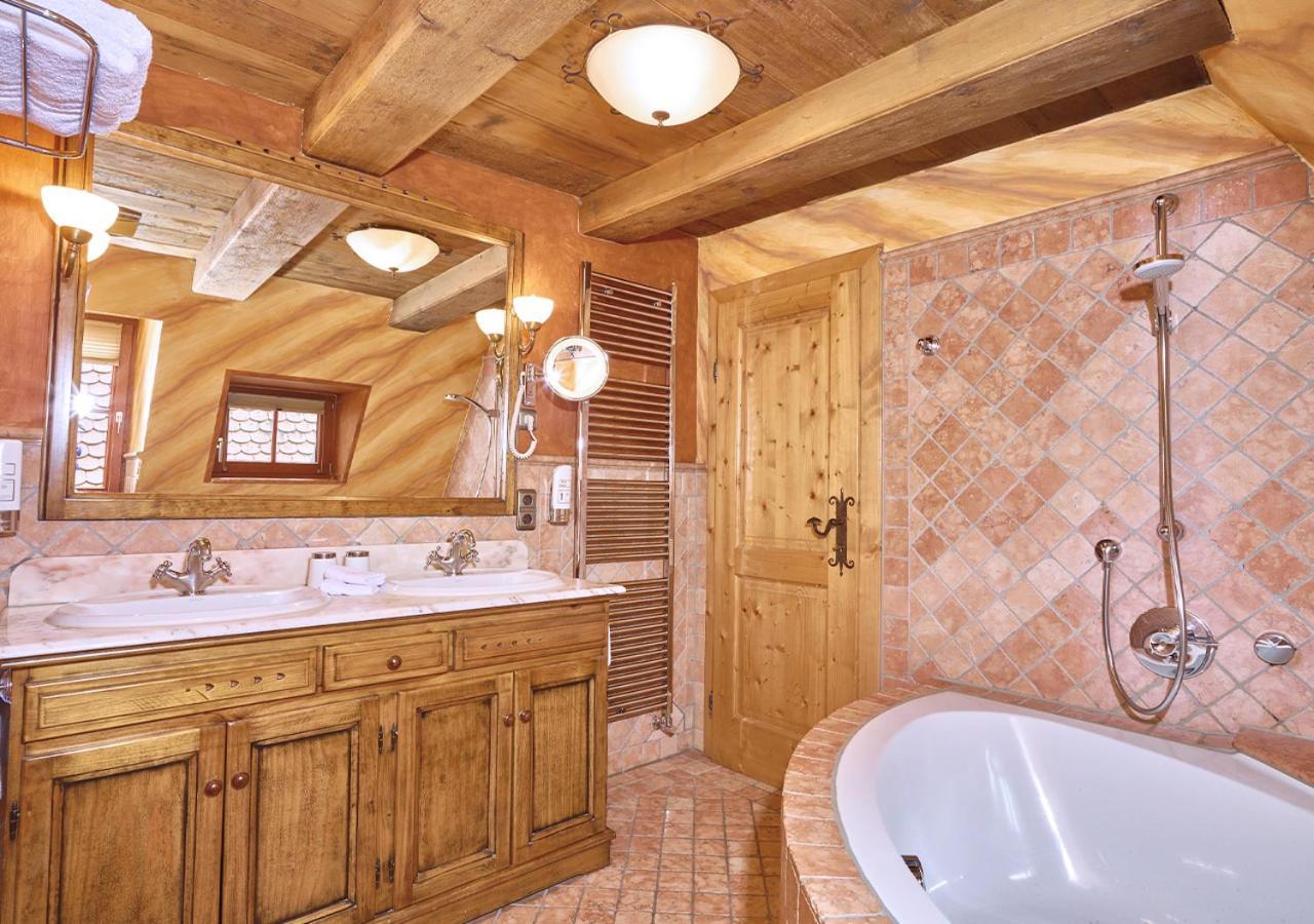 Historik Hotel Gotisches Haus Garni Rothenburg ob der Tauber Dış mekan fotoğraf