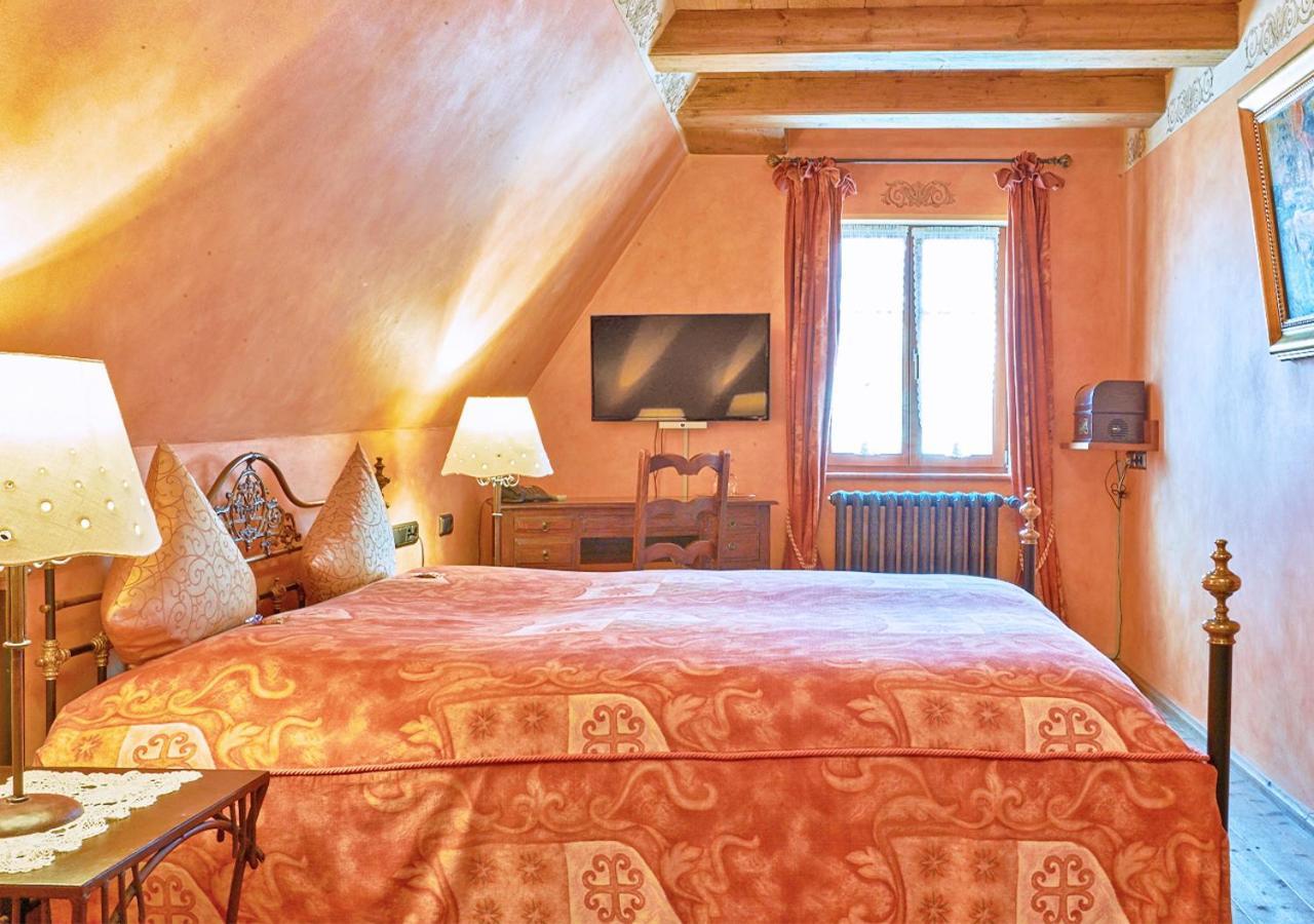 Historik Hotel Gotisches Haus Garni Rothenburg ob der Tauber Dış mekan fotoğraf