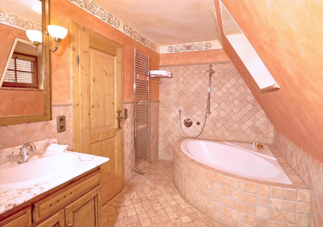 Historik Hotel Gotisches Haus Garni Rothenburg ob der Tauber Dış mekan fotoğraf