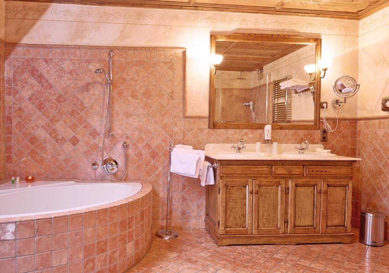Historik Hotel Gotisches Haus Garni Rothenburg ob der Tauber Dış mekan fotoğraf